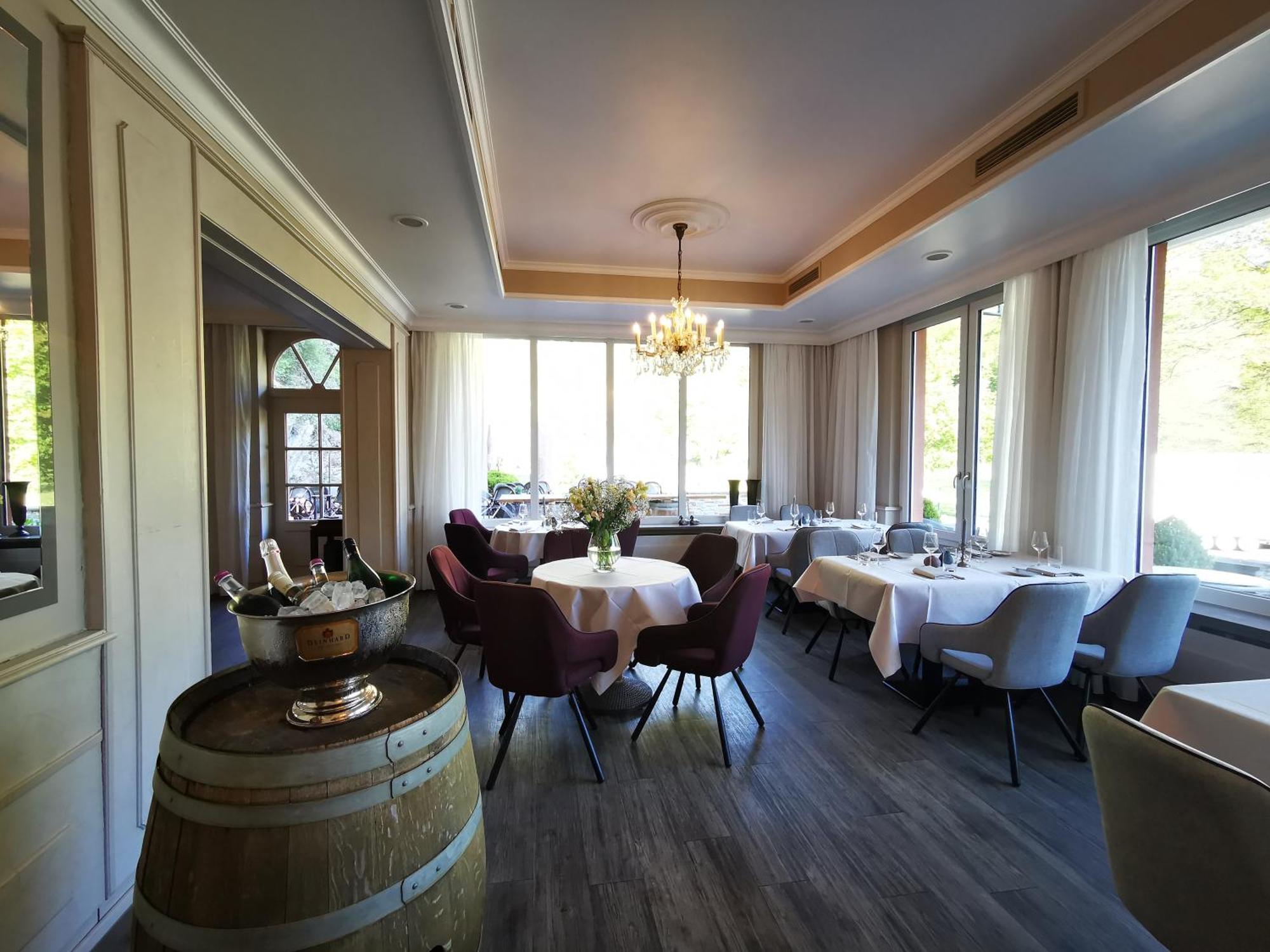 Hotel Alte Muehle Бад-Бертрих Экстерьер фото