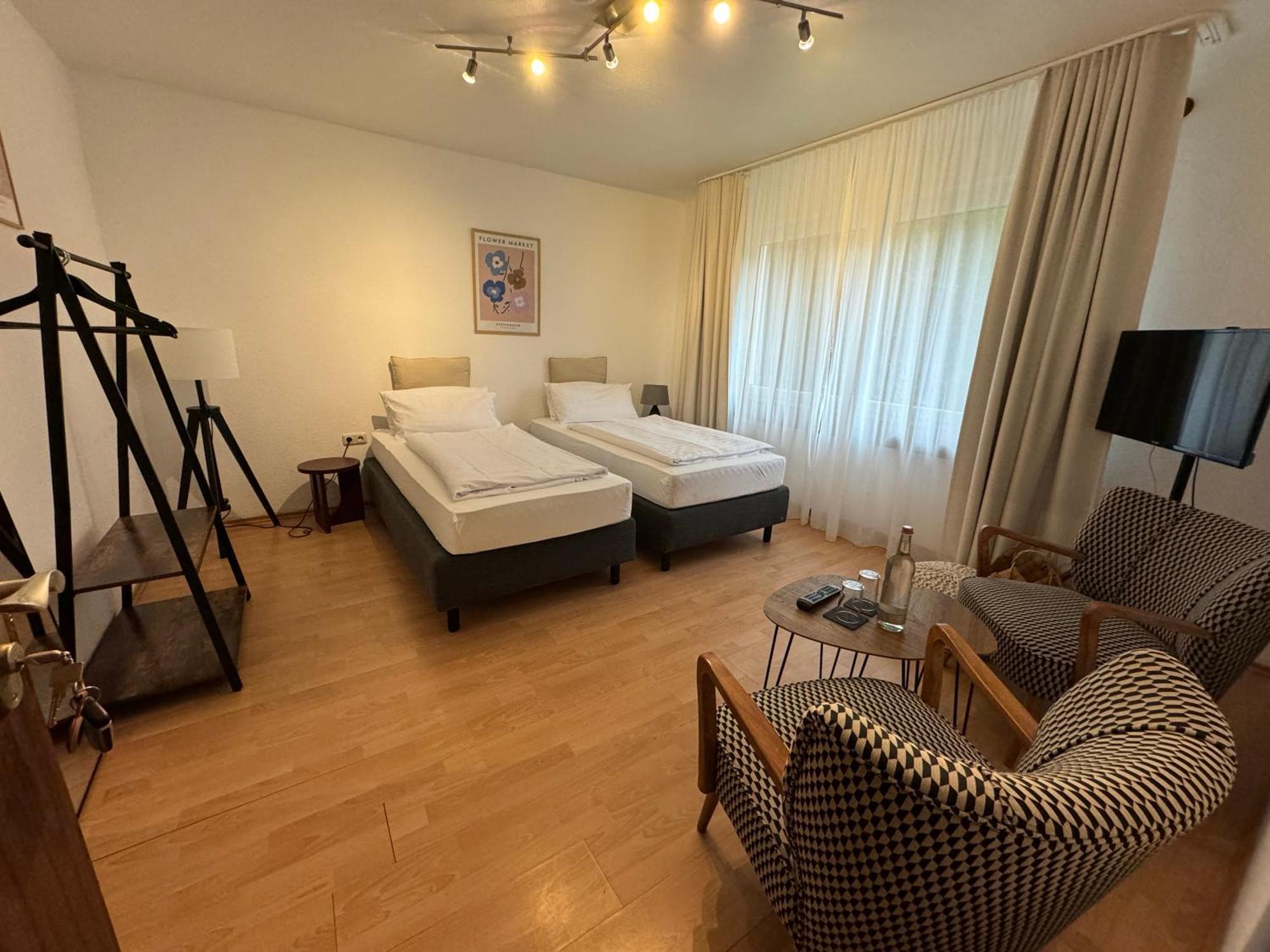 Hotel Alte Muehle Бад-Бертрих Экстерьер фото